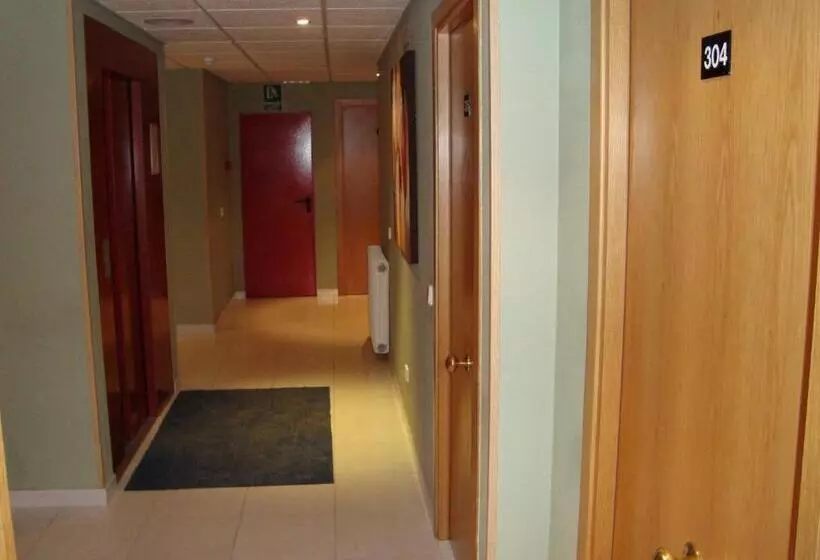 Fotos del hotel Guineu:  11