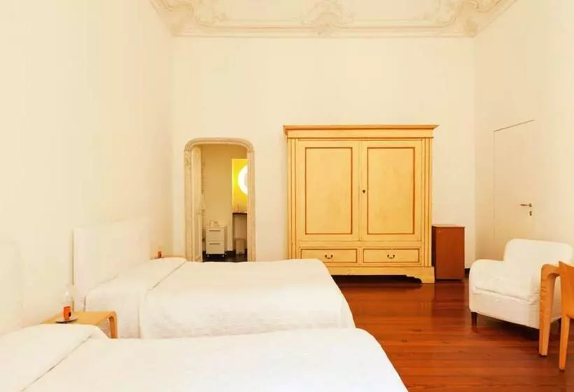 Fotos del hotel Residenza D Epoca Di Palazzo Cicala:  9