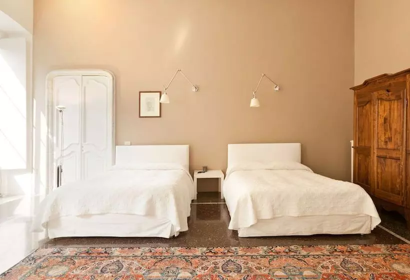 Fotos del hotel Residenza D Epoca Di Palazzo Cicala:  12