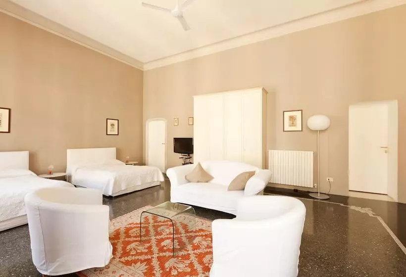 Fotos del hotel Residenza D Epoca Di Palazzo Cicala:  24