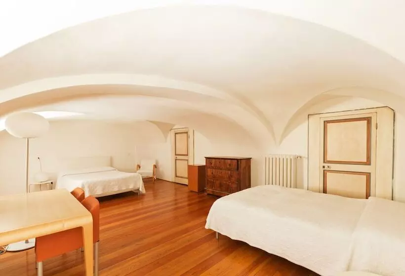 Fotos del hotel Residenza D Epoca Di Palazzo Cicala:  2