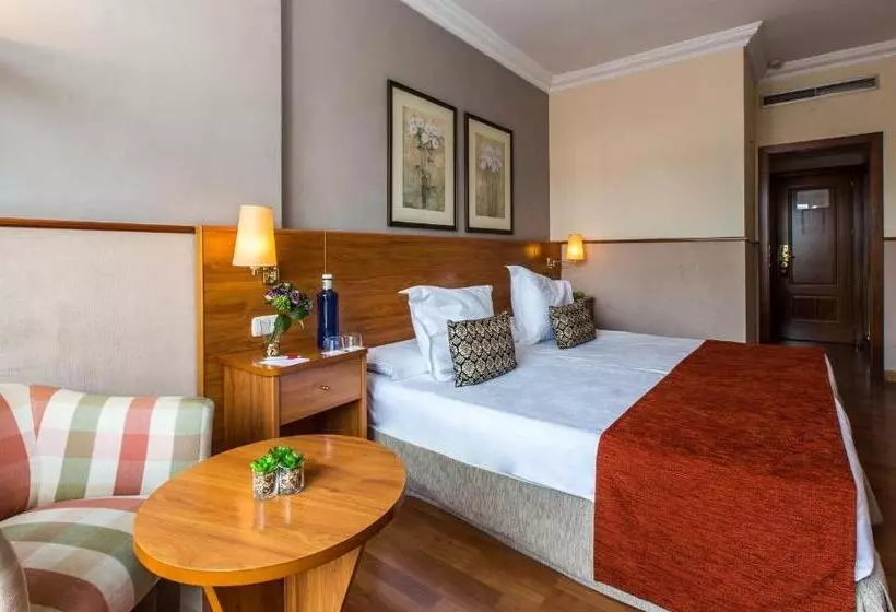 Fotos del hotel Leonardo Hotel Granada:  33