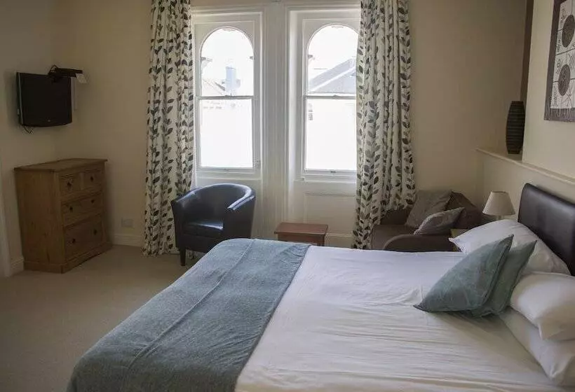 Fotos del hotel The Sheldon B&b  Free Private Parking:  19