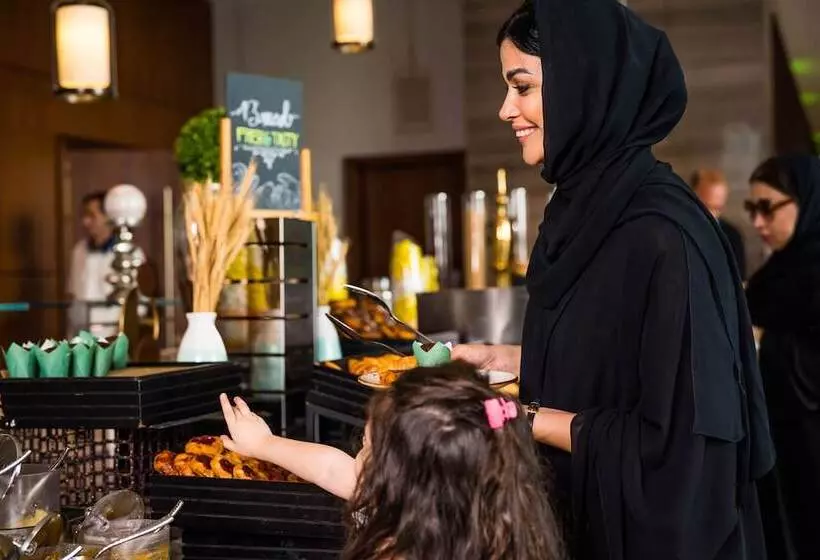Fotos del hotel Holiday Inn Dubai Almaktoum Airport, An Ihg:  18