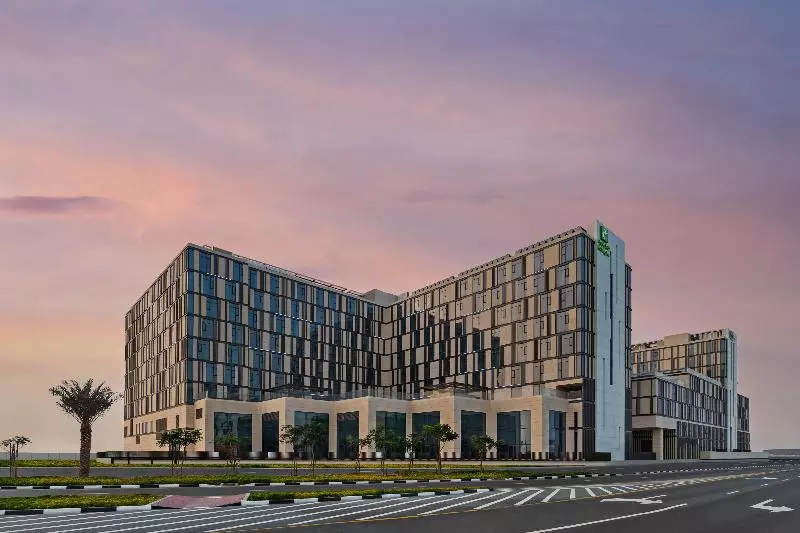 Fotos del hotel Holiday Inn Dubai Almaktoum Airport, An Ihg:  4