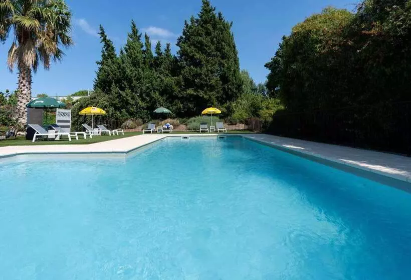 Fotos del hotel Brit Hotel Avignon Sud Le Calendal:  10