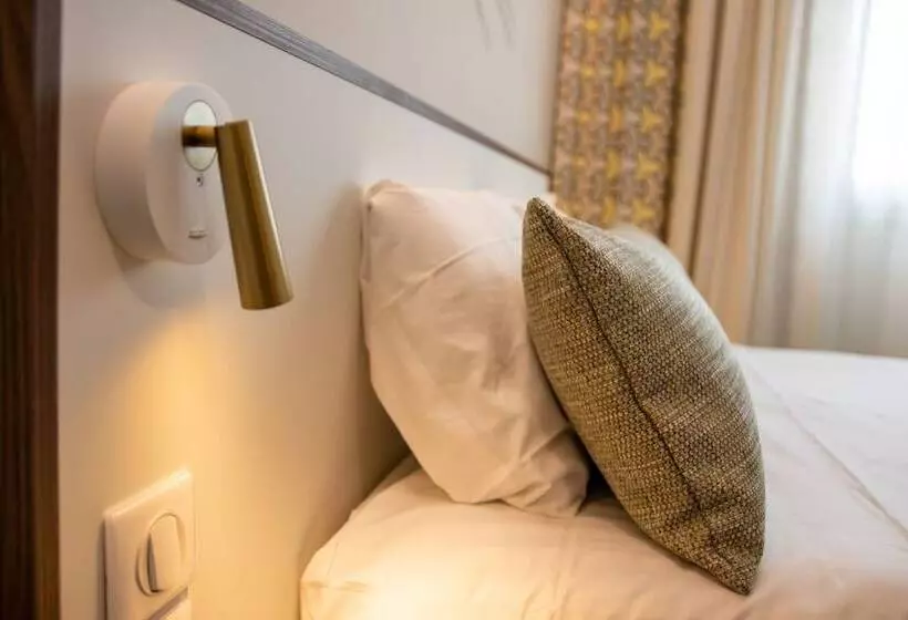 Fotos del hotel Du Pin Nice Port:  18