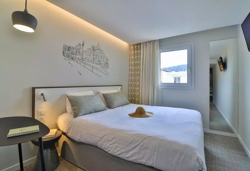 Fotos del hotel Du Pin Nice Port:  6