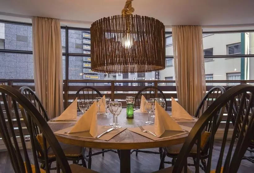 Fotos del hotel YOMO Centric:  8