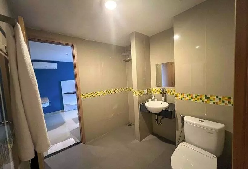 Fotos del hotel Kyriad Haka Makassar:  8