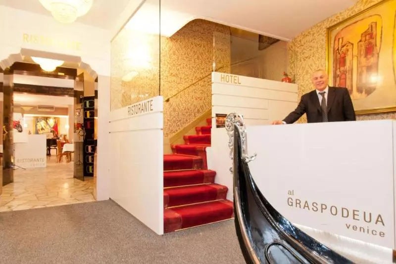 Fotos del hotel Graspo De Ua:  2