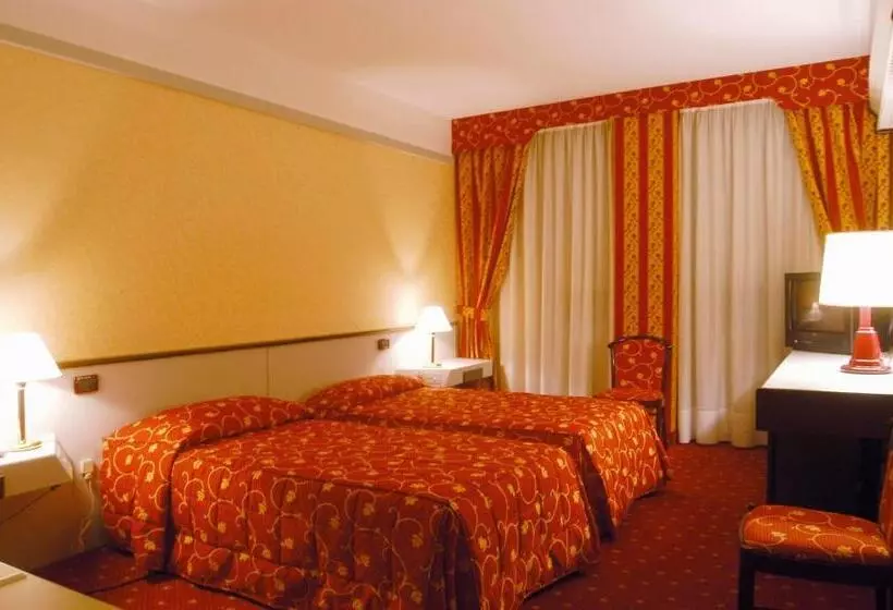 Fotos del hotel Maxim:  20