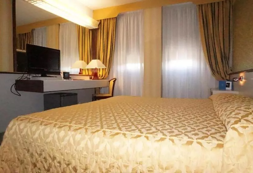 Fotos del hotel Maxim:  16