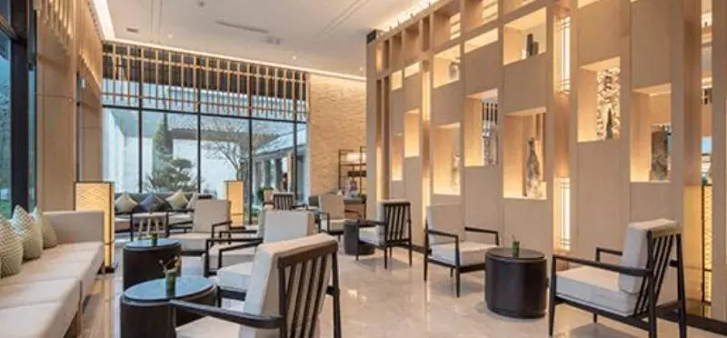 Fotos del hotel Howard Johnson Huashuiwan Hot Springs Resort Chengdu:  3