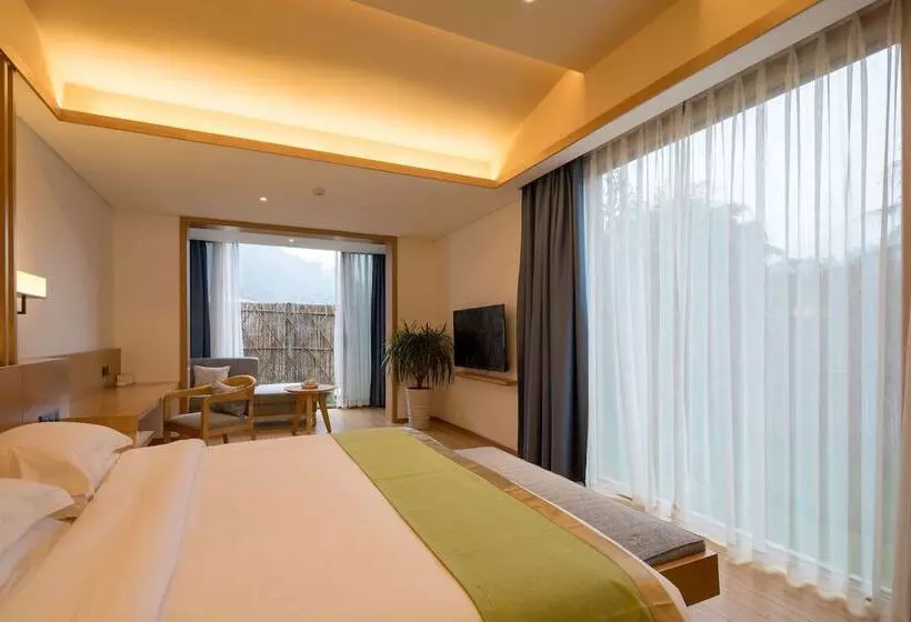 Fotos del hotel Howard Johnson Huashuiwan Hot Springs Resort Chengdu:  17