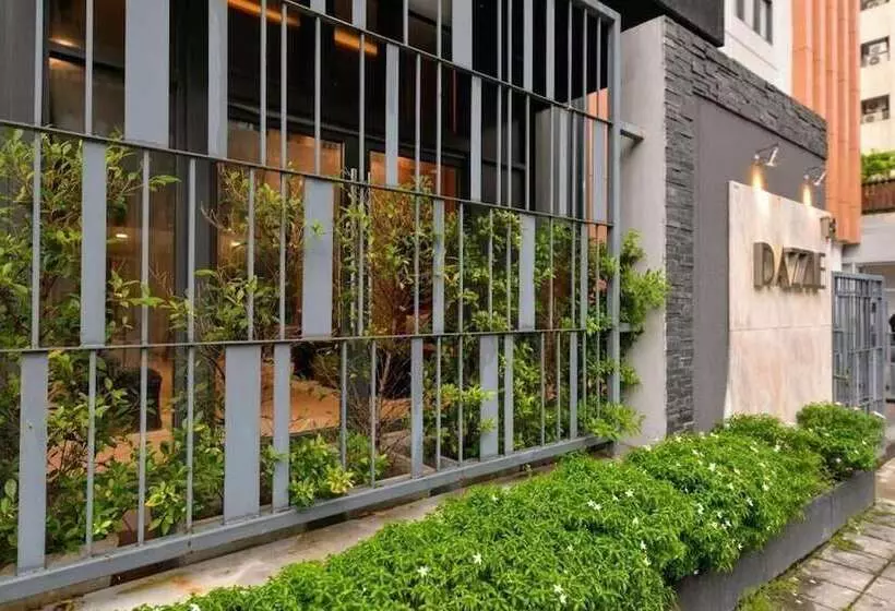 Fotos del hotel Dazzle Residence:  6
