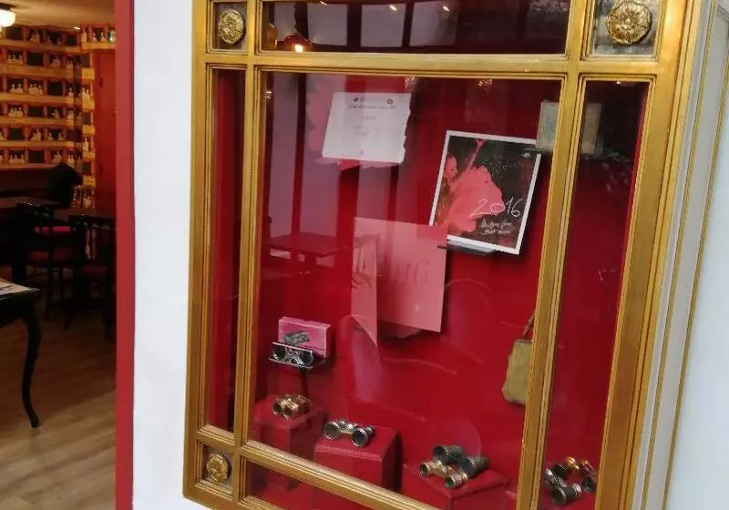 Fotos del hotel Sacha:  8