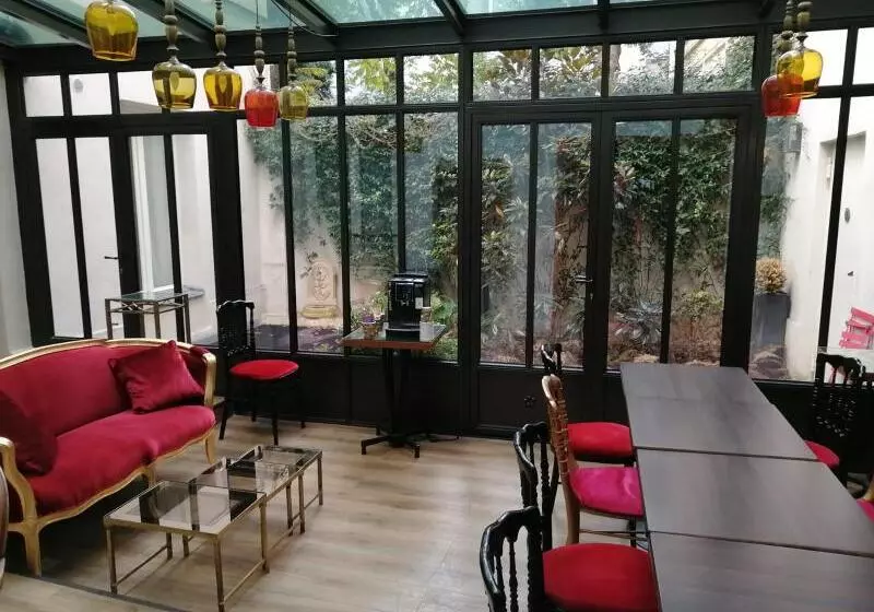 Fotos del hotel Sacha:  3