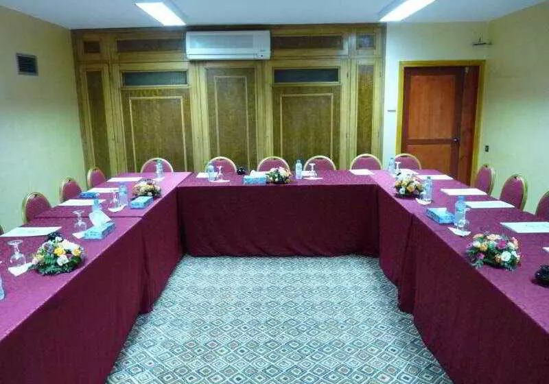 Fotos del hotel Prince De Paris:  4