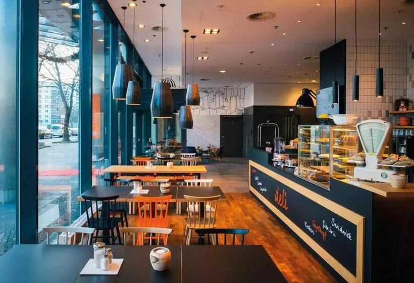 Fotos del hotel Vienna House Easy Berlin Friedrichshain:  10