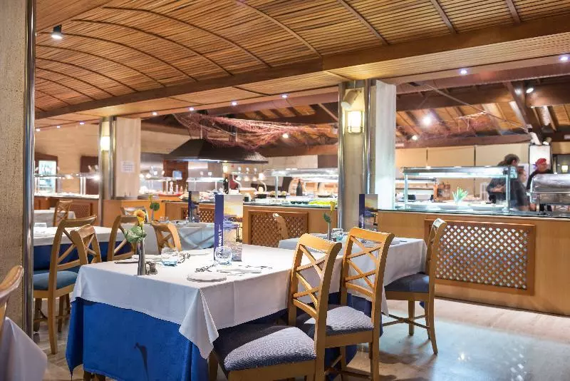 Fotos del hotel Botel Alcudiamar:  11