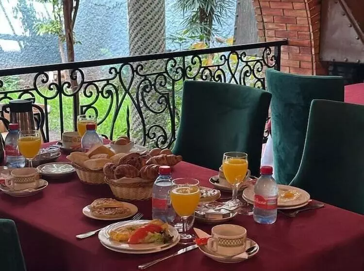 Fotos del hotel Ourida Hotel:  3