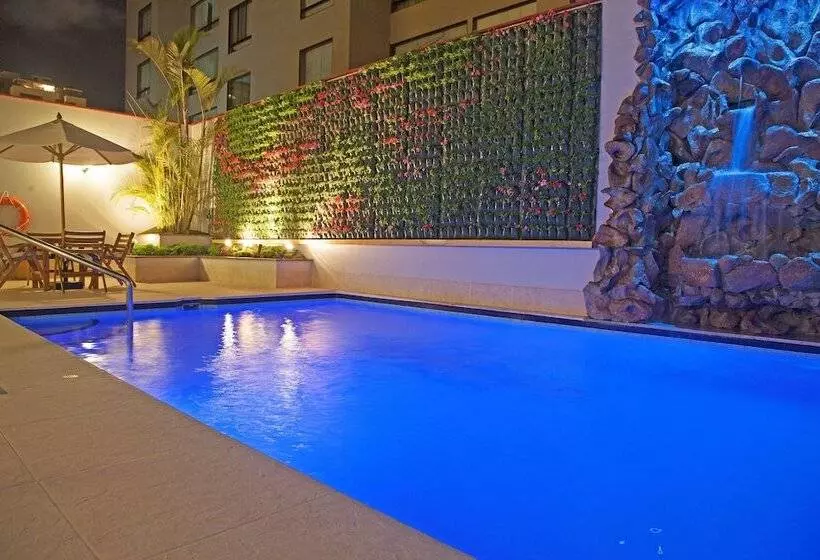 Fotos del hotel Radisson San Isidro Hotel & Suites:  14