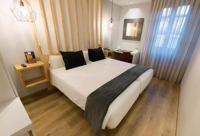 Fotos del hotel Fruela:  8