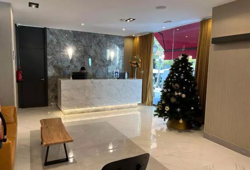 Fotos del hotel Avenida Gran Vía:  8