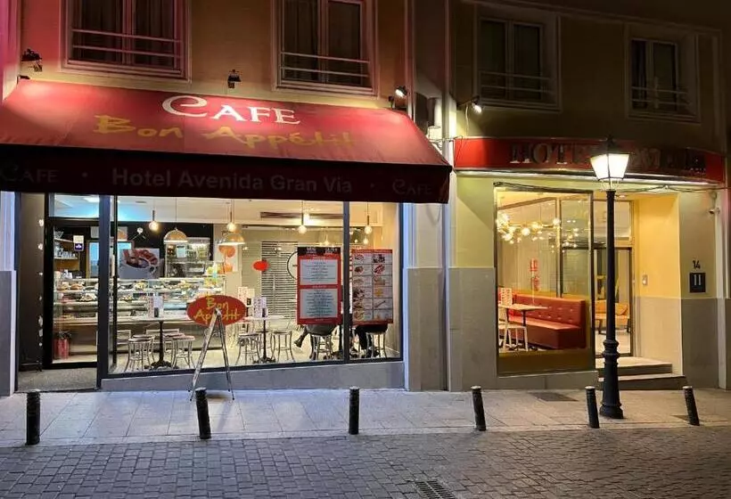 Fotos del hotel Avenida Gran Vía:  18