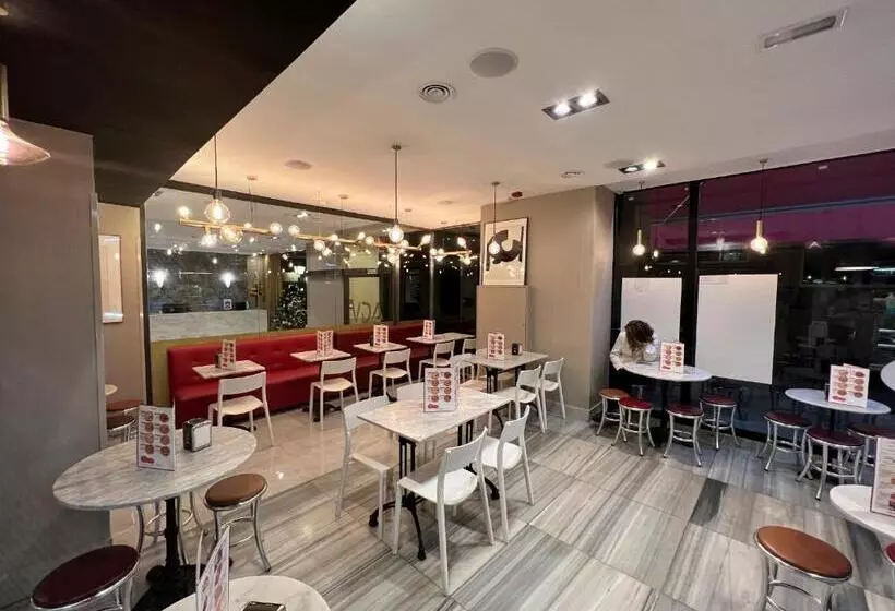 Fotos del hotel Avenida Gran Vía:  22