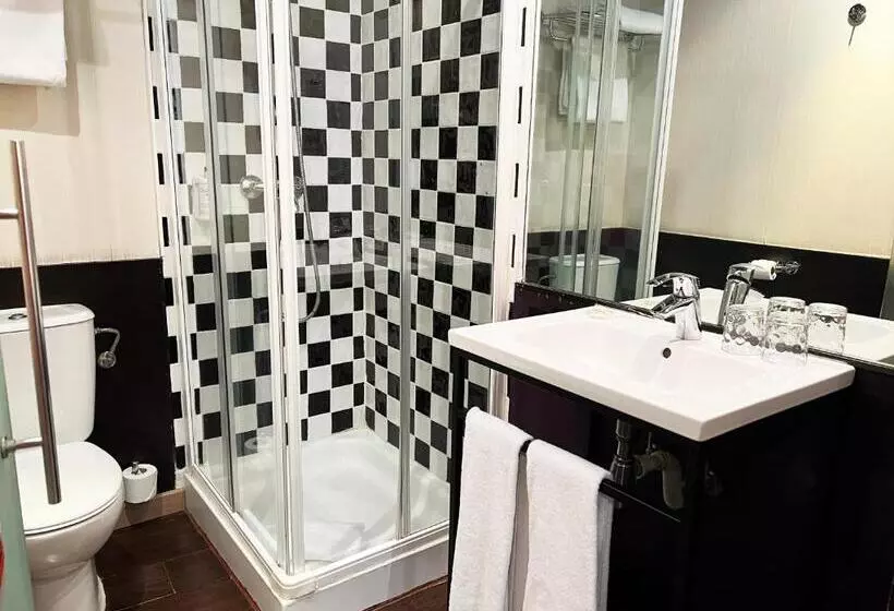 Fotos del hotel Avenida Gran Vía:  11