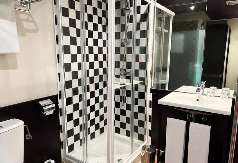 Fotos del hotel Avenida Gran Vía:  15