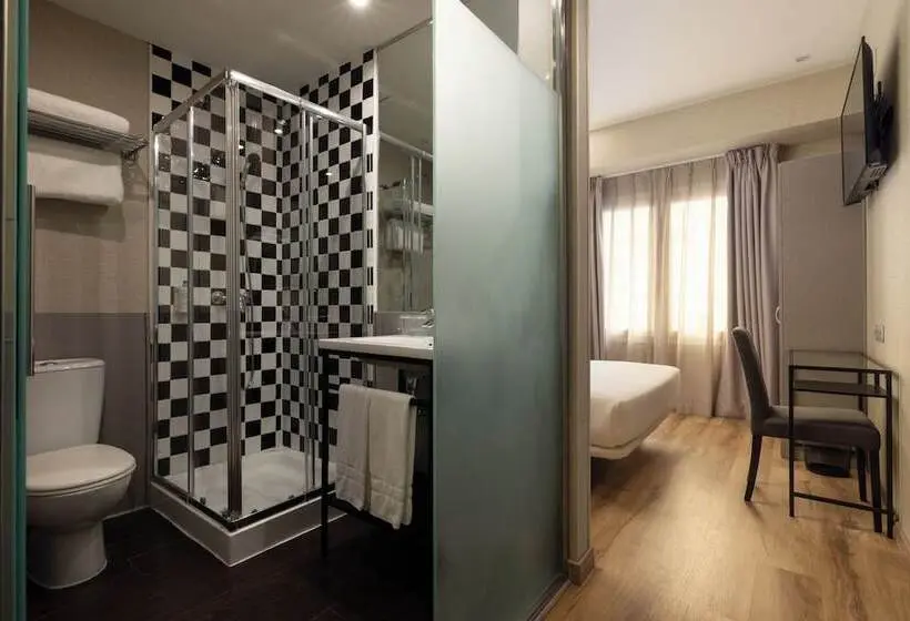 Fotos del hotel Avenida Gran Vía:  79