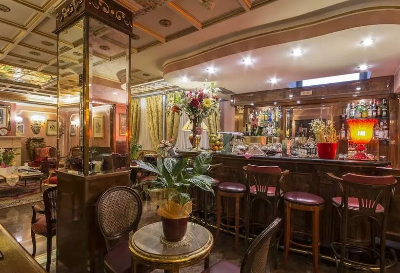 Fotos del hotel Vittoria:  9