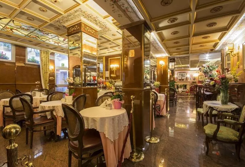 Fotos del hotel Vittoria:  3