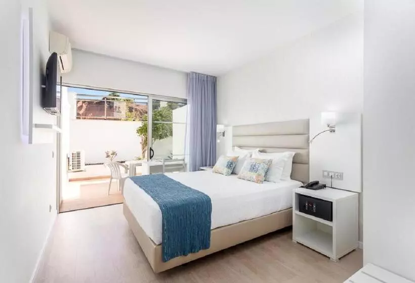 Fotos del hotel Carvi Beach:  13