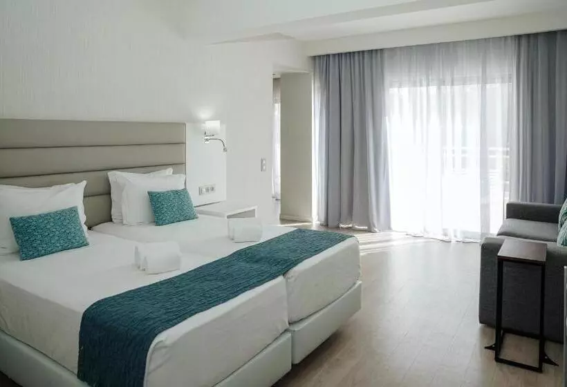 Fotos del hotel Carvi Beach:  23