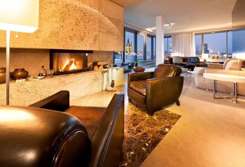 Fotos del hotel Dorint  Am Heumarkt Köln:  12