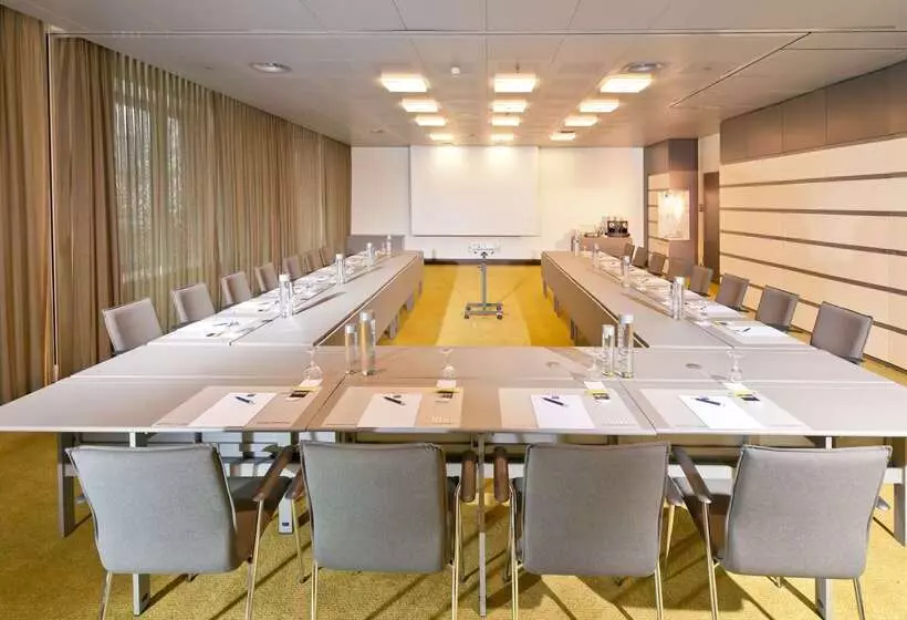 Fotos del hotel Dorint  Am Heumarkt Köln:  5