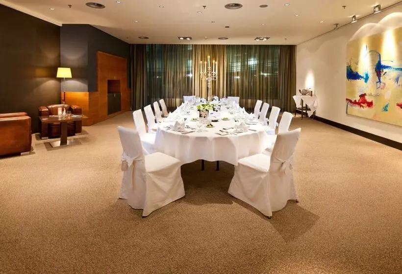 Fotos del hotel Dorint  Am Heumarkt Köln:  15