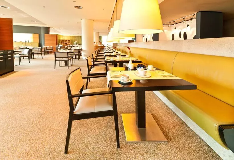 Fotos del hotel Dorint  Am Heumarkt Köln:  9