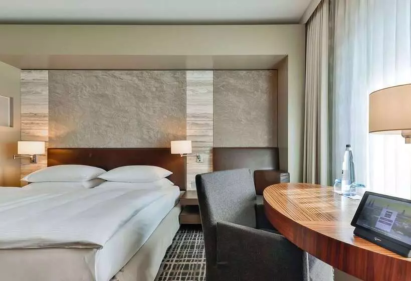 Fotos del hotel Dorint  Am Heumarkt Köln:  18