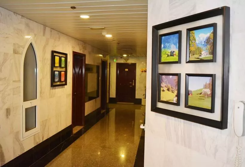 Fotos del hotel Landmark Plaza:  2