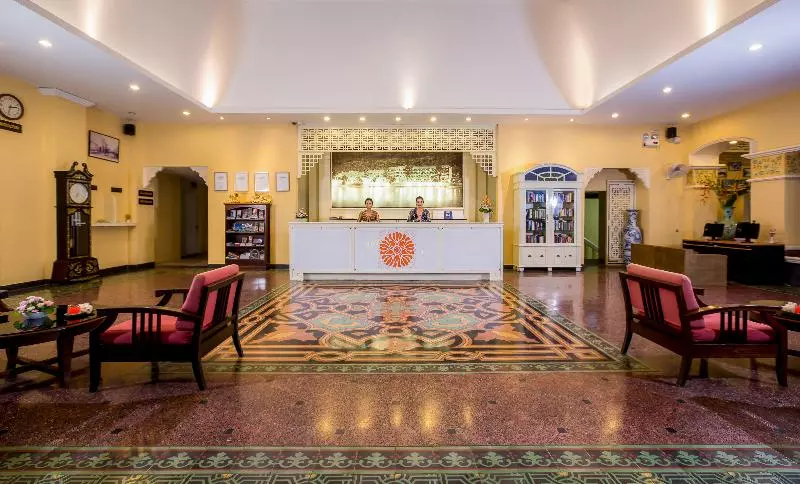 Fotos del hotel The Front Village:  2