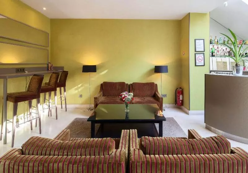 Fotos del hotel Hôtel Orchidée:  2