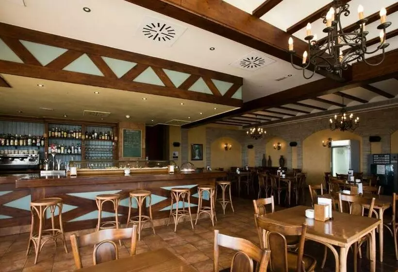 Fotos del hotel Puerto Juan Montiel Spa & Base Nautica:  42