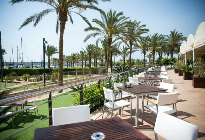 Fotos del hotel Puerto Juan Montiel Spa & Base Nautica:  8