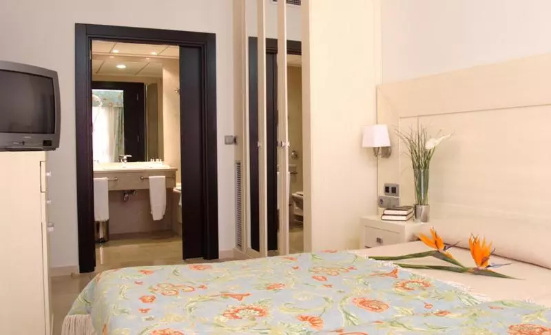 Fotos del hotel Puerto Juan Montiel Spa & Base Nautica:  6