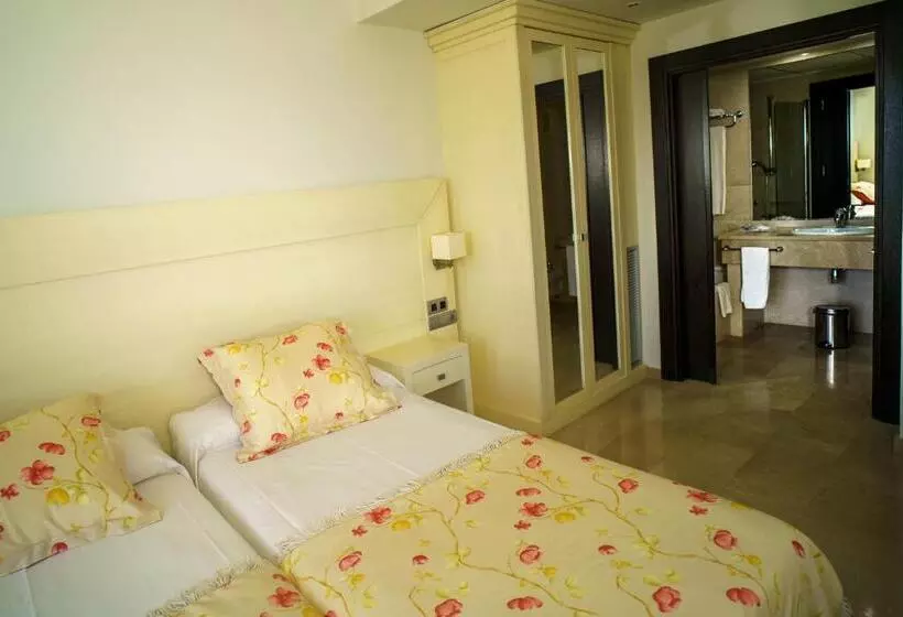 Fotos del hotel Puerto Juan Montiel Spa & Base Nautica:  19